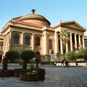 Garibaldi 29 - Piazza Marina A - In Pieno Centro. Pensión Palermo